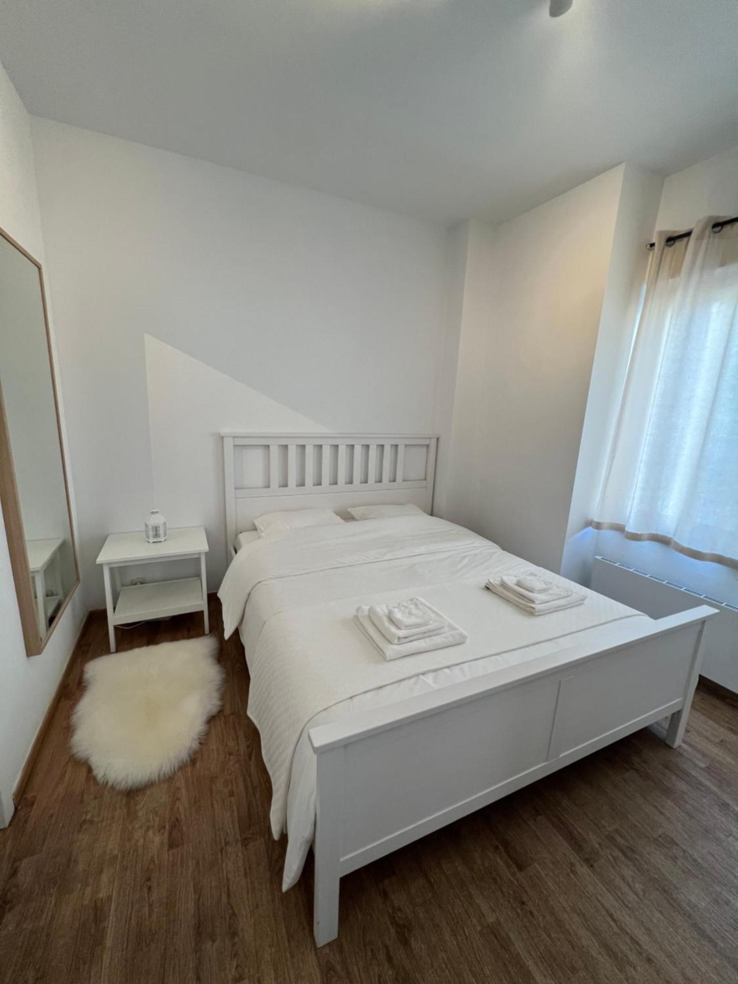 Appartement Lumineux Dans Un Quartier Anime Bruksela Zewnętrze zdjęcie